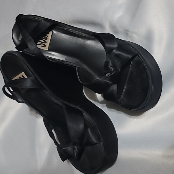 Soda Shoes - Vintage satin soda platform heels approx size 8